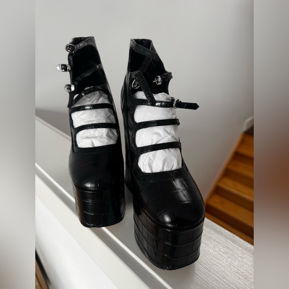 MARC JACOBS KIKI HEELS - Picture 3 of 4